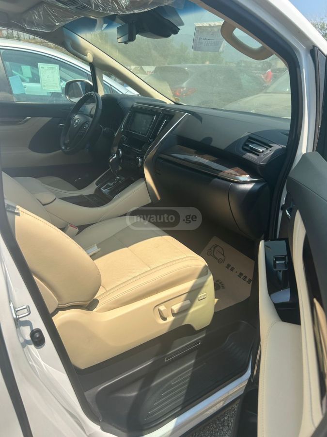 Toyota Alphard 2023 — миниатюра 8
