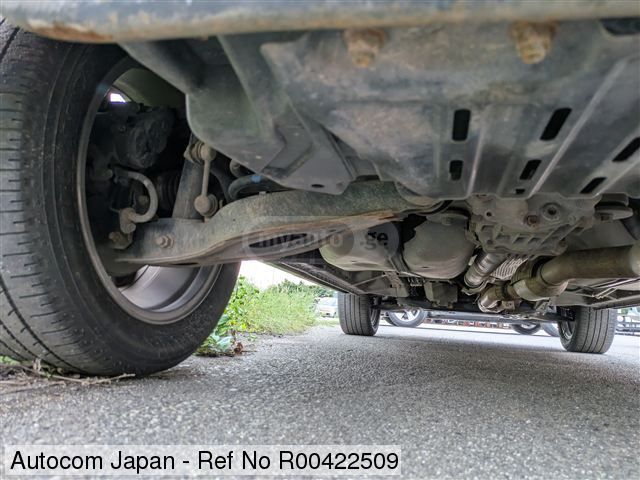 Mitsubishi Delica - фото 12