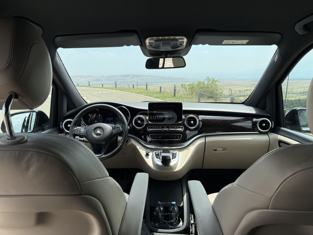 Mercedes-Benz V 220 - фото 2