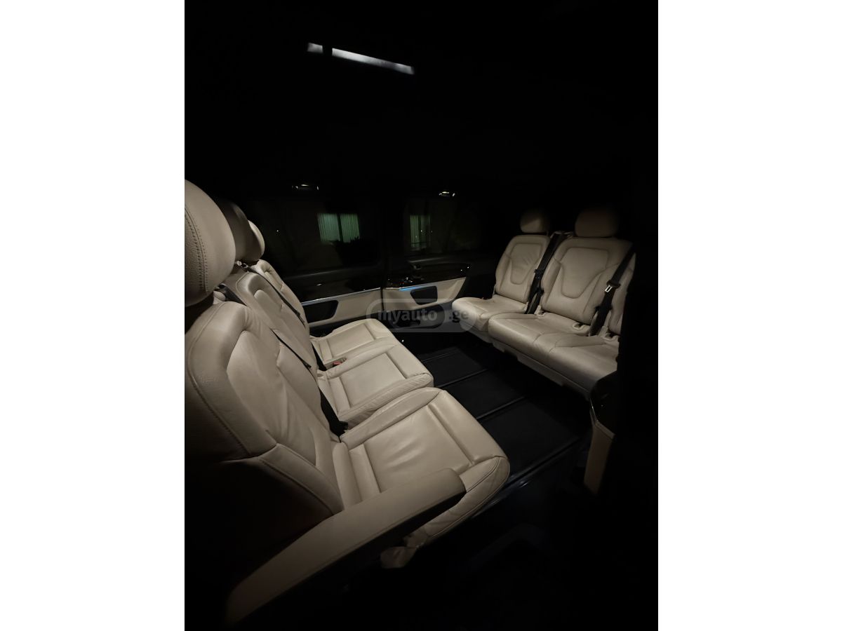 Mercedes-Benz V 220 - фото 4