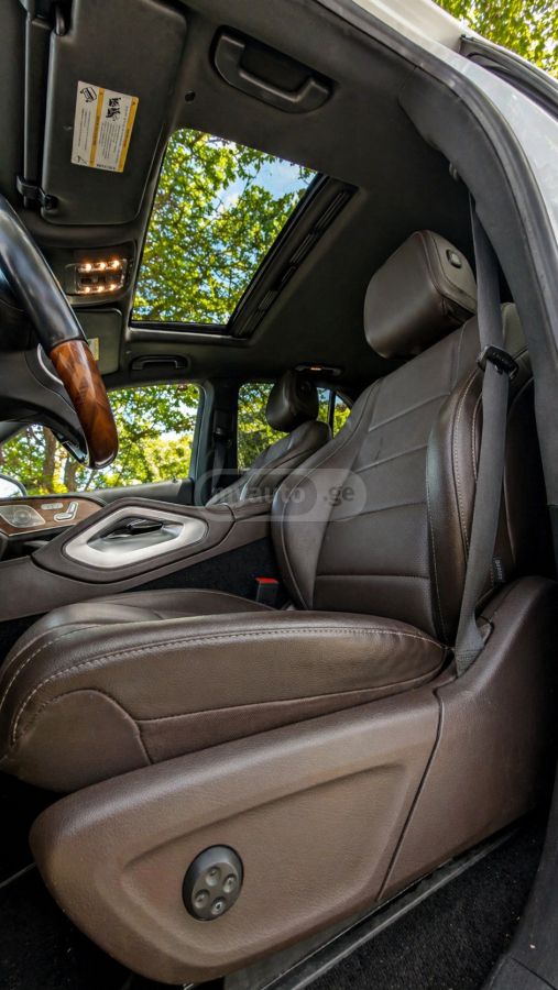 Mercedes-Benz GLE 350 - фото 12