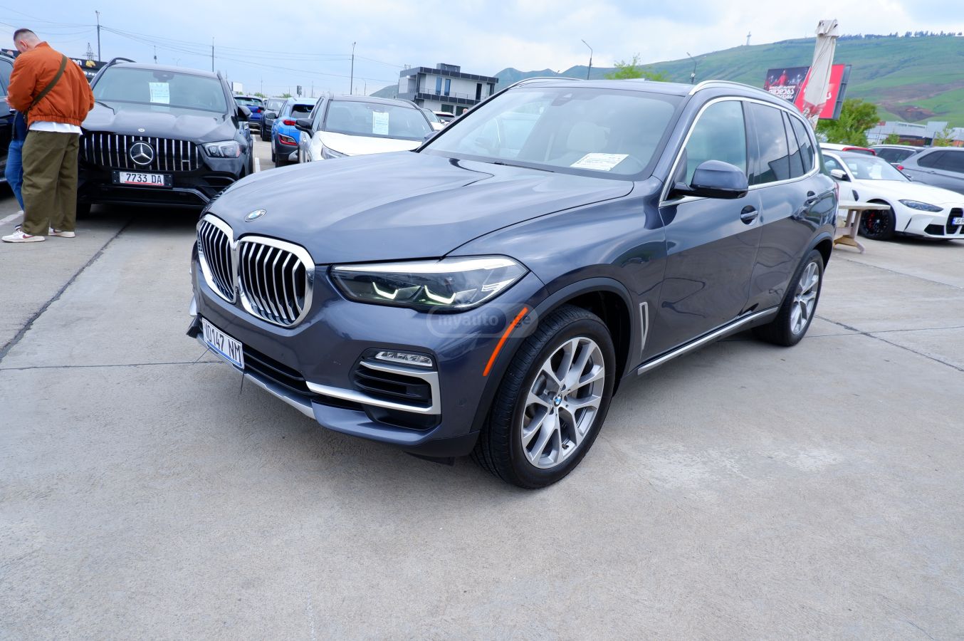 BMW X5 - фото 1