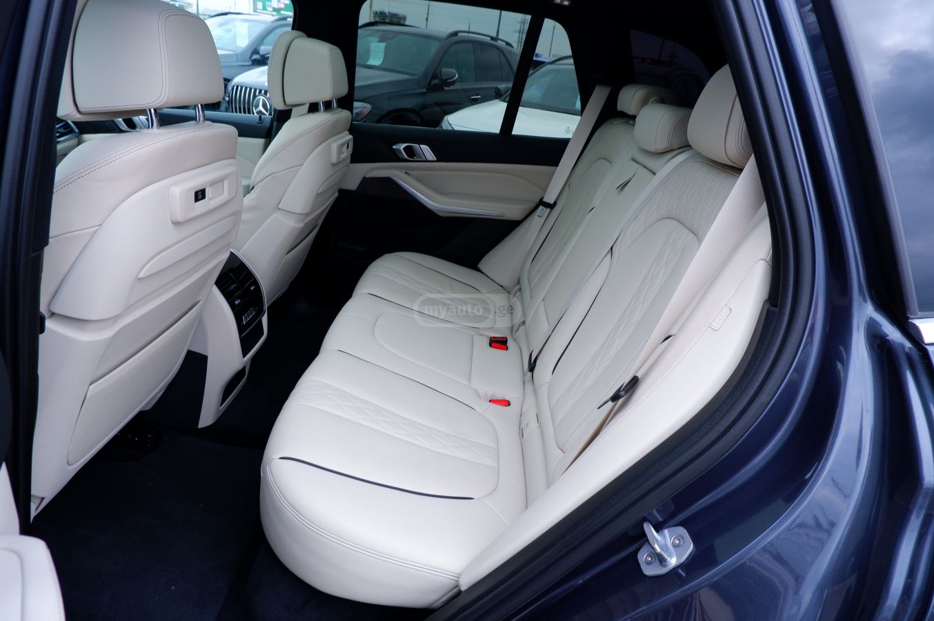 BMW X5 - фото 7