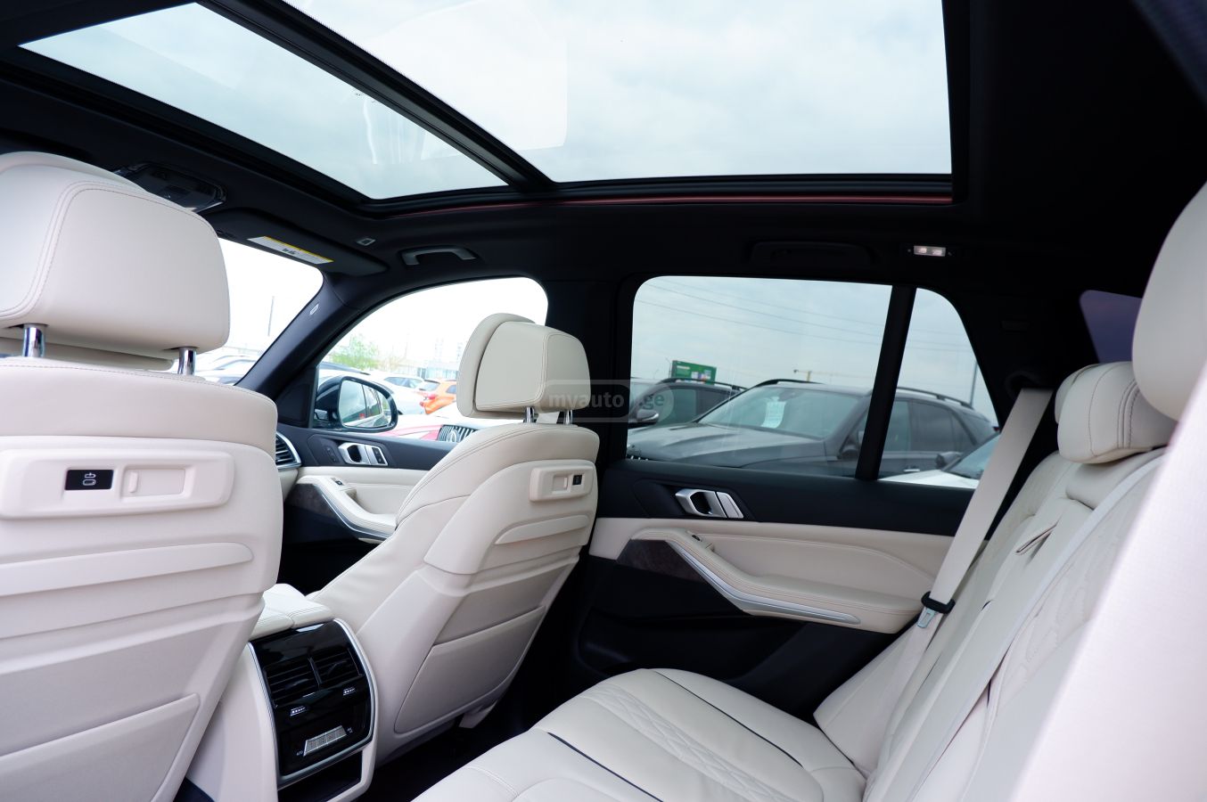 BMW X5 - фото 8