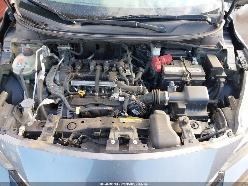 Nissan Versa - фото 10