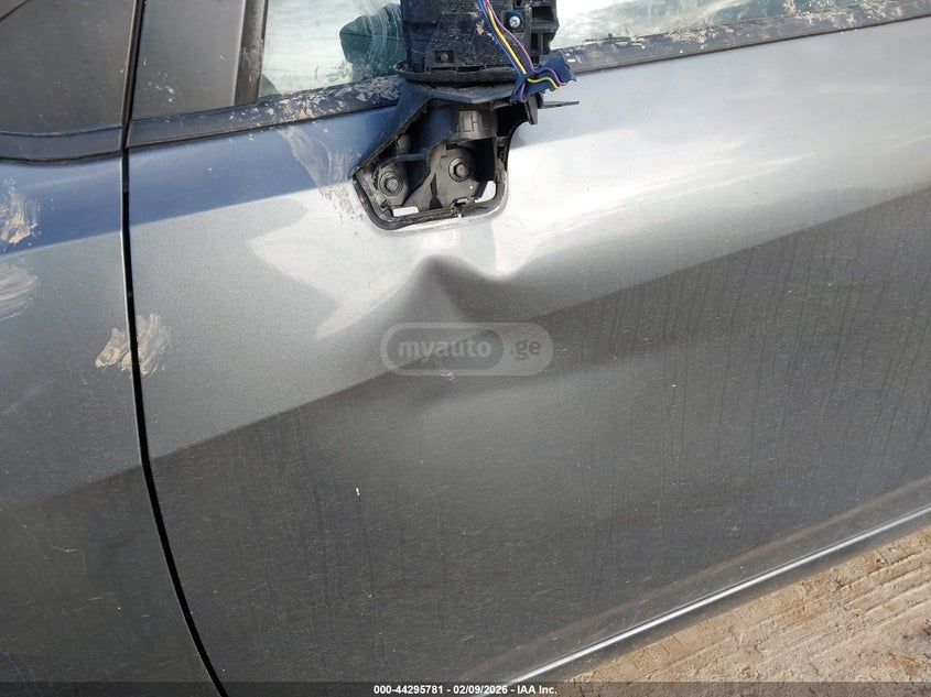 Nissan Versa - фото 6