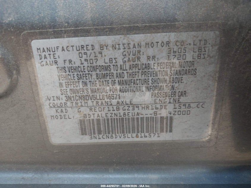 Nissan Versa - фото 9