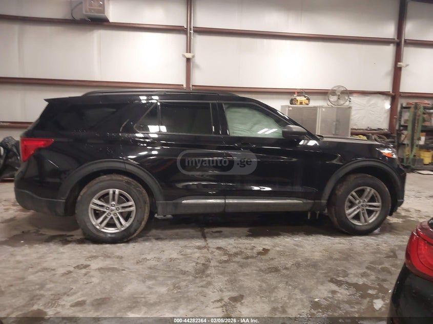 Ford Explorer - фото 13