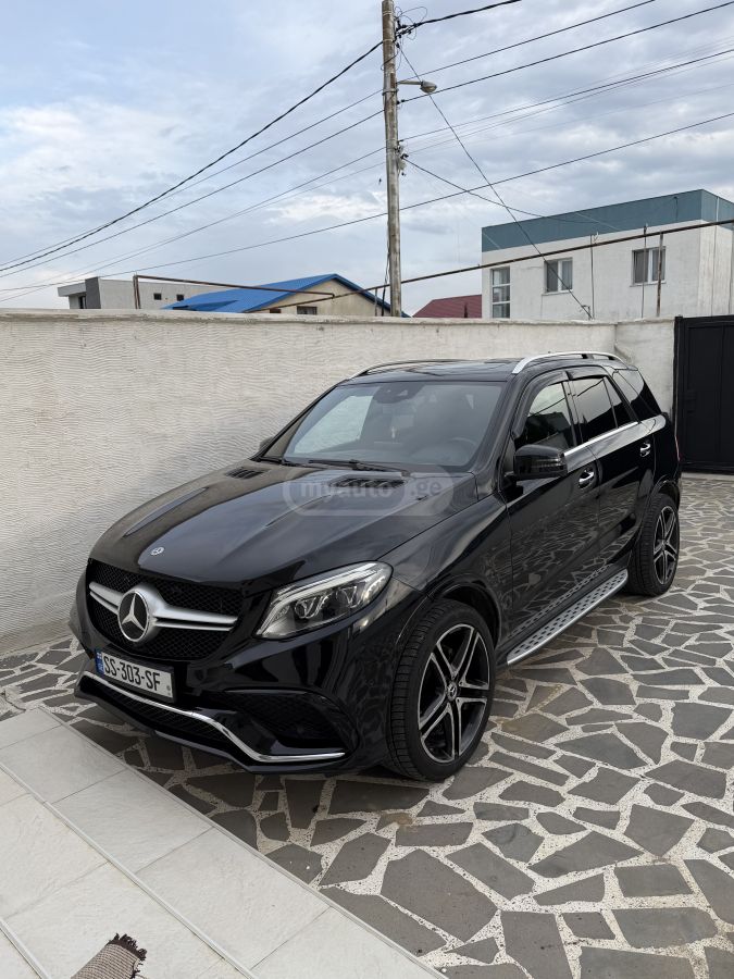 Mercedes-Benz GLE 400 - фото 3