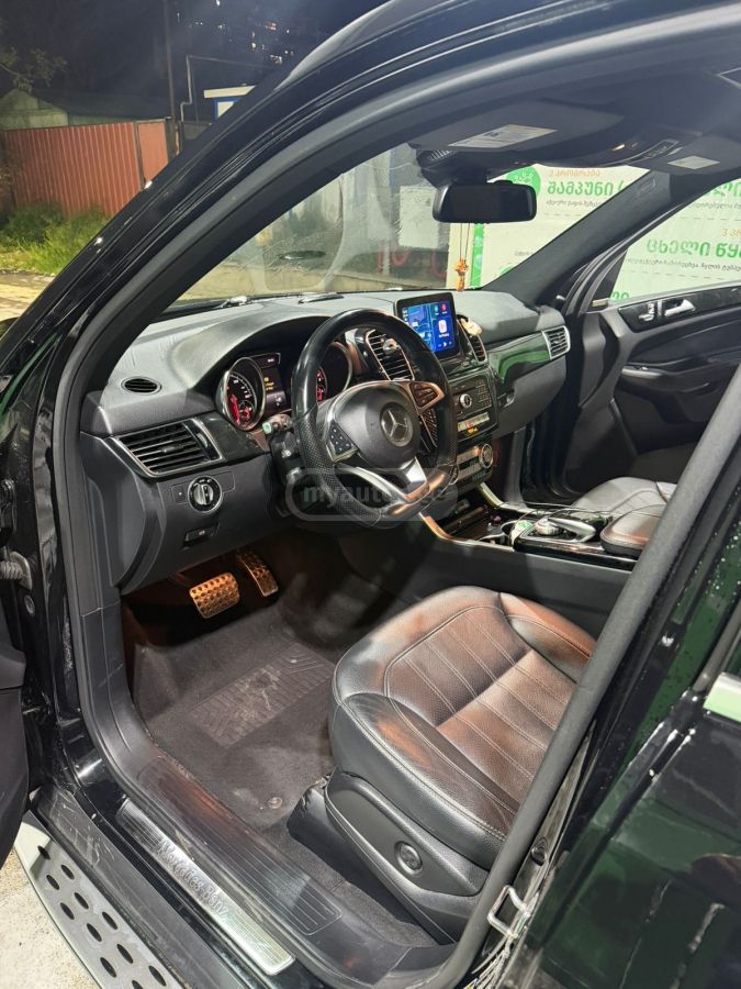 Mercedes-Benz GLE 400 - фото 7