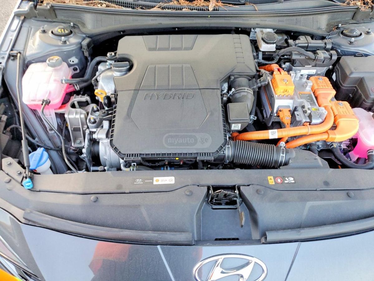 Hyundai Elantra - фото 11