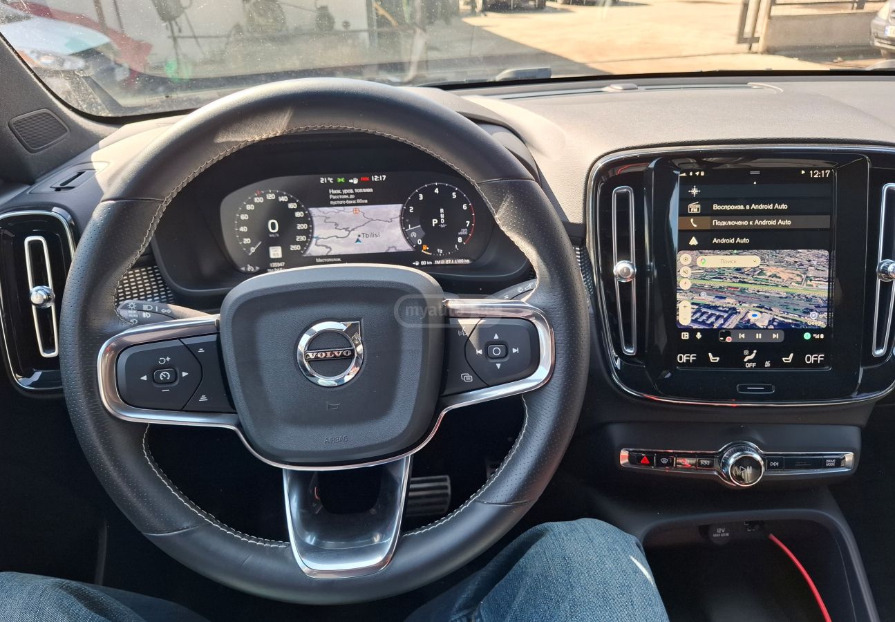 Volvo XC 40 - фото 9