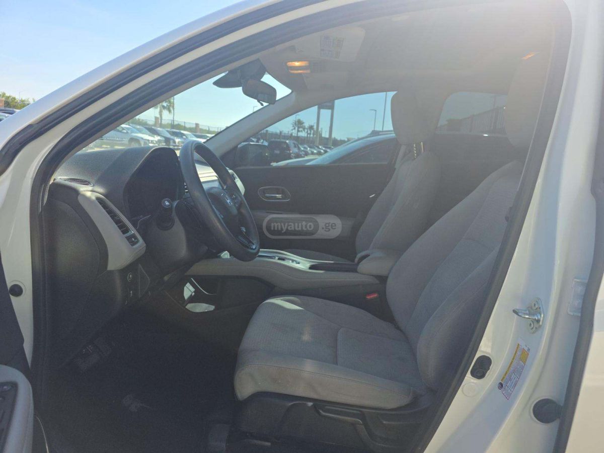 Honda HR-V - фото 4