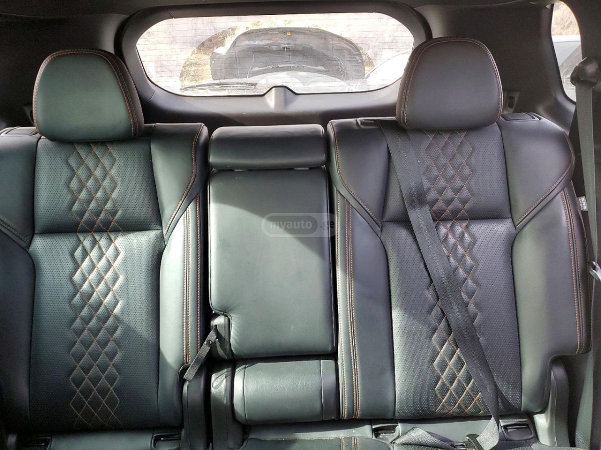 Mitsubishi Outlander - фото 10