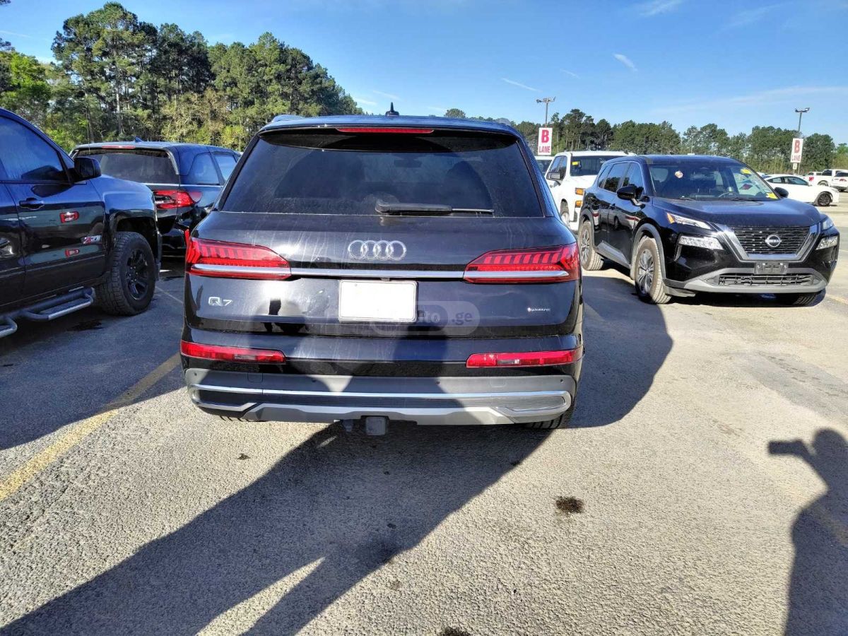 Audi 55 Premium 4dr All-Wheel Drive — миниатюра 4