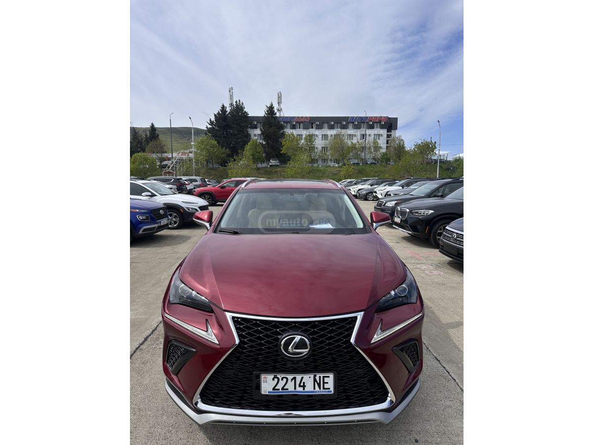 Lexus NX 200 - фото 2