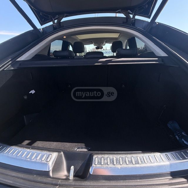 Mercedes-Benz GLE 350 - фото 10