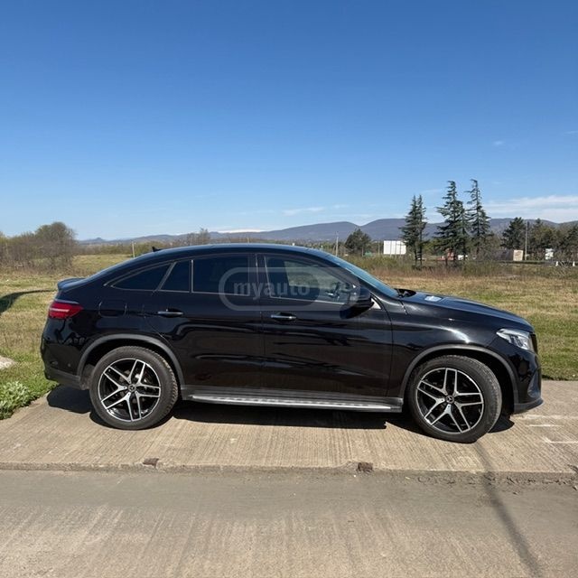 Mercedes-Benz GLE 350 - фото 3