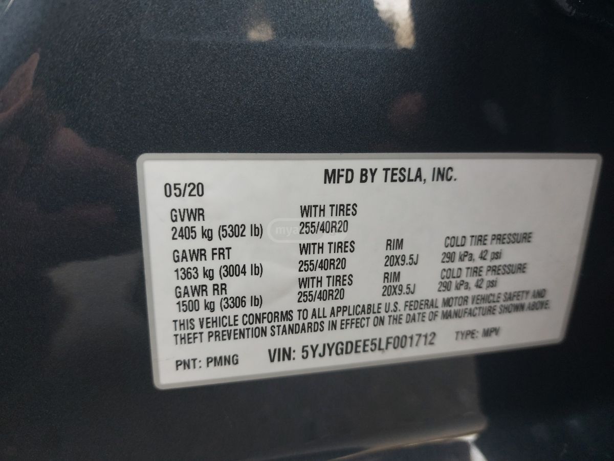 Tesla Model Y - фото 7
