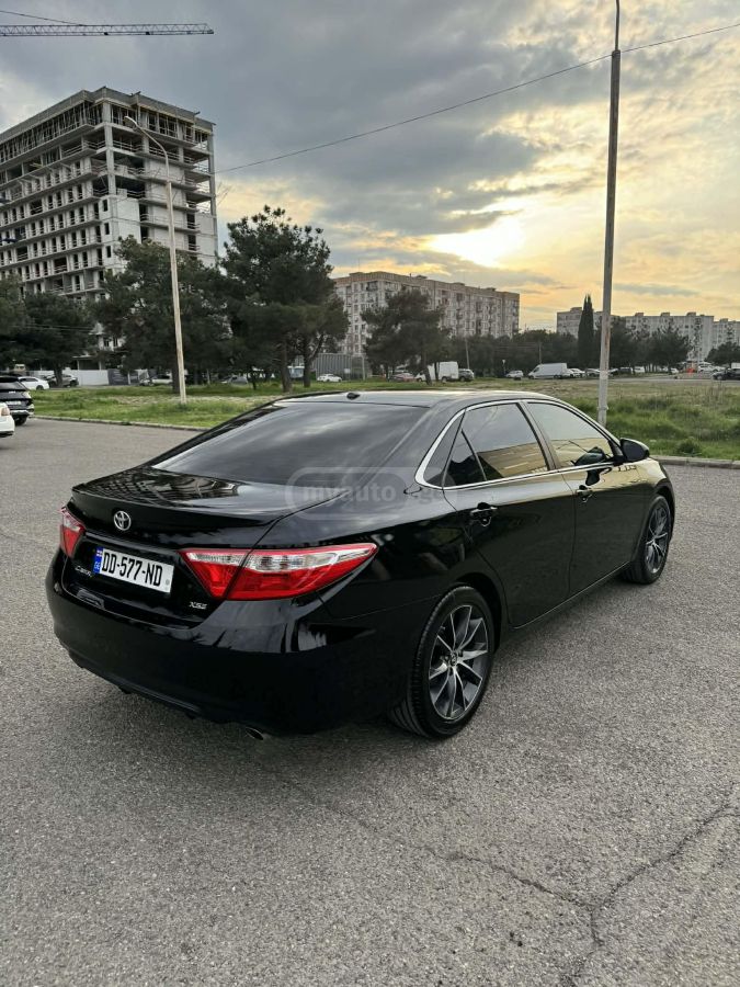 Toyota Camry - фото 5