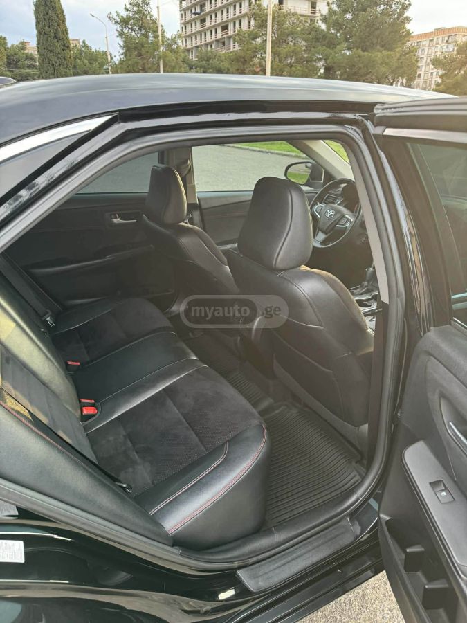 Toyota Camry - фото 9