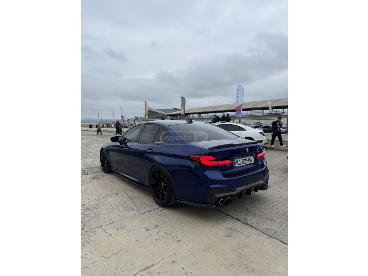 BMW M5 - фото 5
