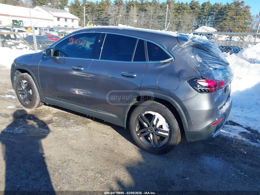 Mercedes-Benz GLA 250 - фото 2