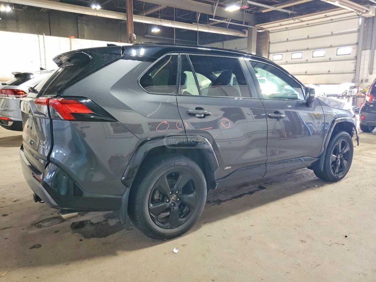 Toyota RAV 4 - фото 3