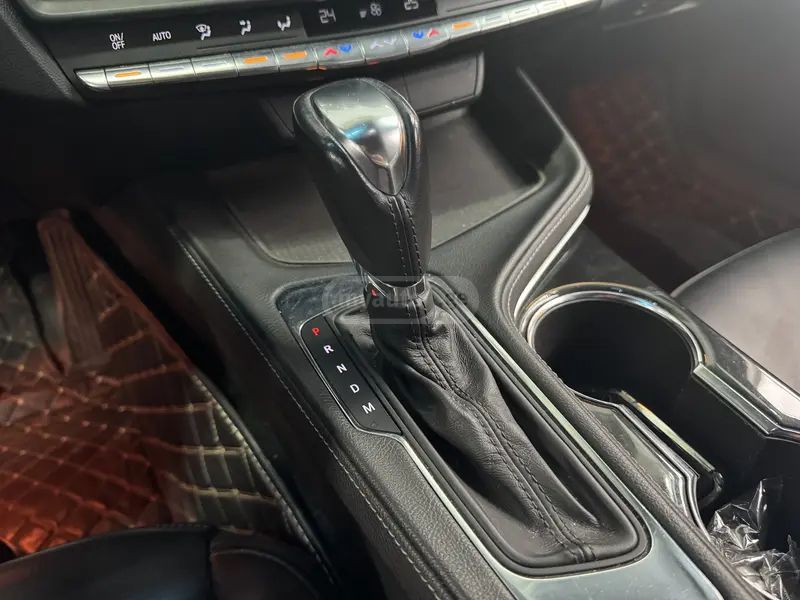 Cadillac CT4 2021 — миниатюра 10