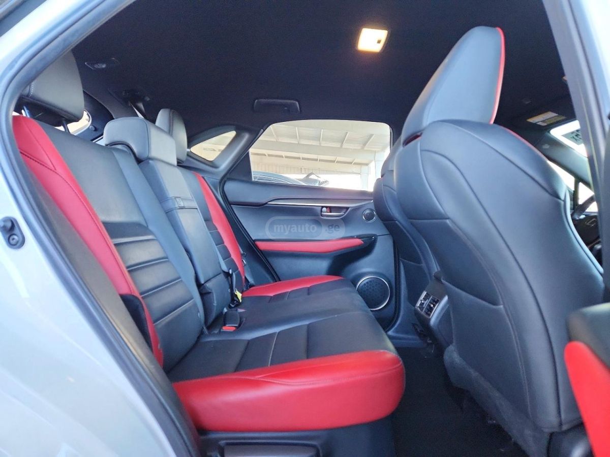 Lexus NX 300 - фото 11