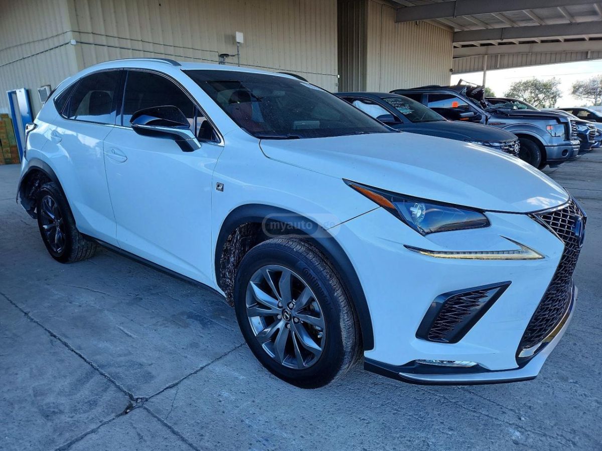 Lexus NX 300 - фото 5