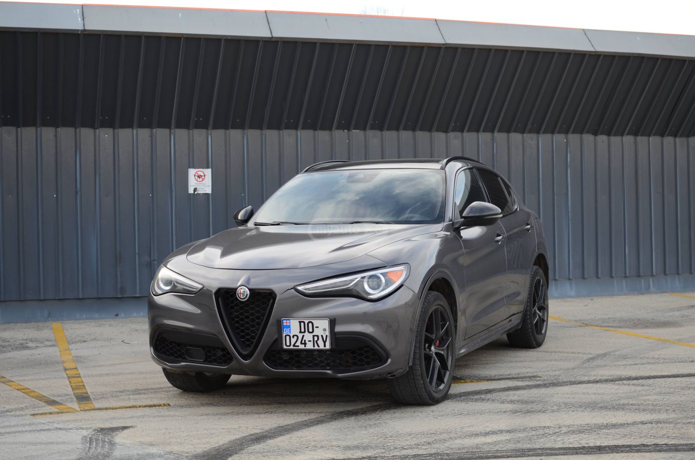 Alfa Romeo Stelvio - фото 1