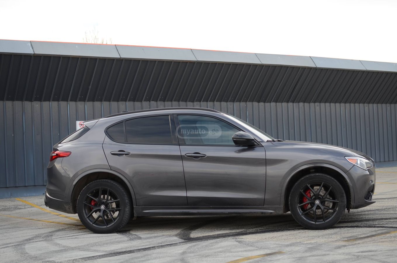 Alfa Romeo Stelvio - фото 7