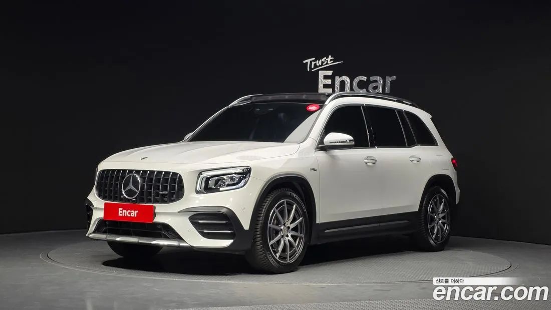 Mercedes-Benz GLB 35 AMG - фото 1