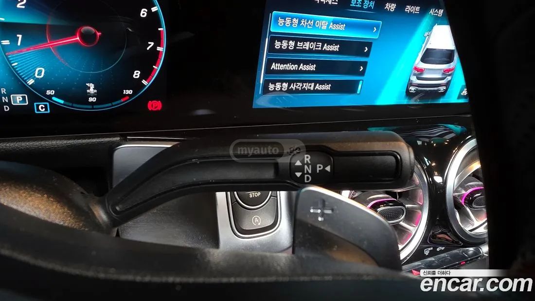 Mercedes-Benz GLB 35 AMG - фото 9