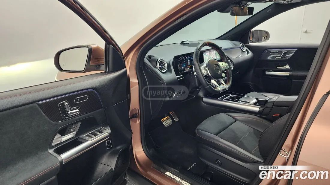 Mercedes-Benz GLA 45 AMG - фото 10