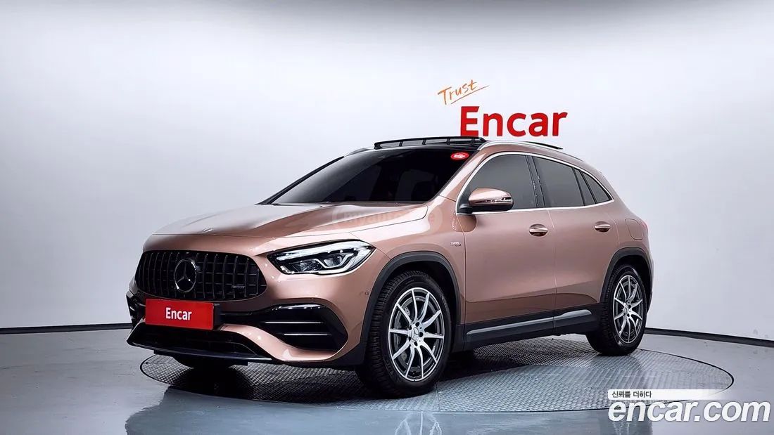 Mercedes-Benz GLA 45 AMG - фото 11