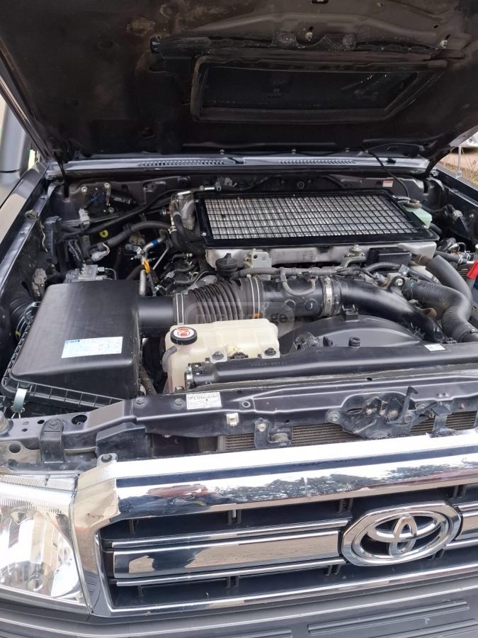 Toyota Land Cruiser - фото 11