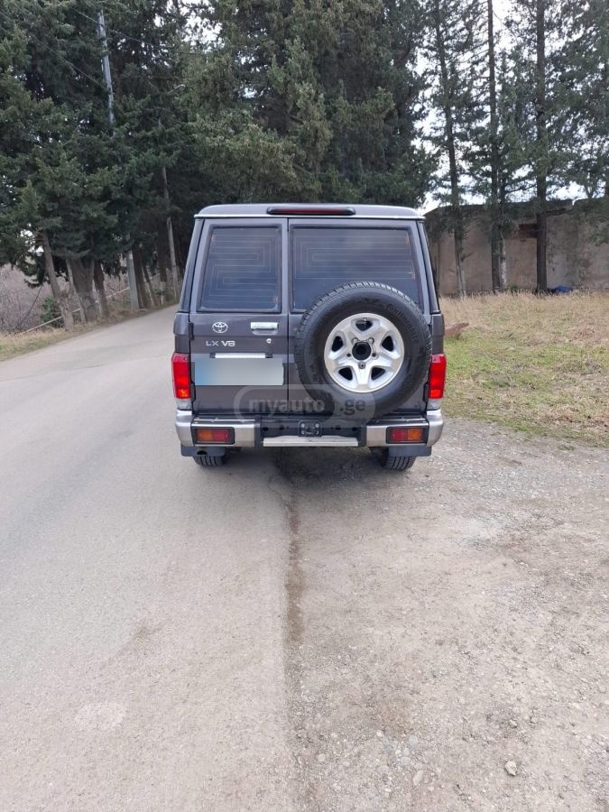 Toyota Land Cruiser - фото 6