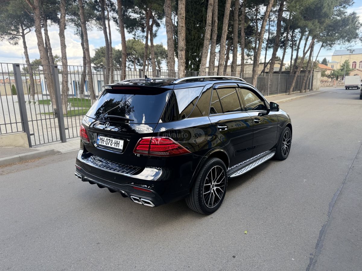 Mercedes-Benz GLE 350 - фото 12
