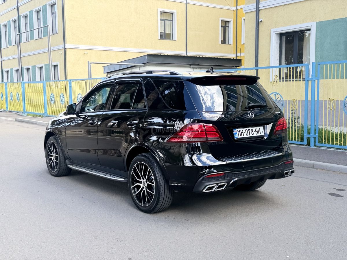 Mercedes-Benz GLE 350 - фото 15