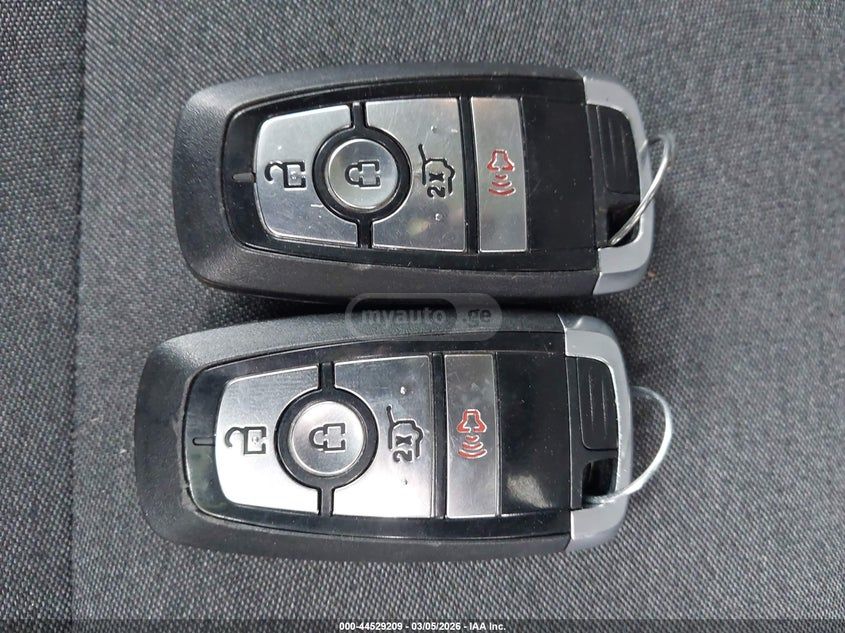 Ford Explorer 2025 — миниатюра 10