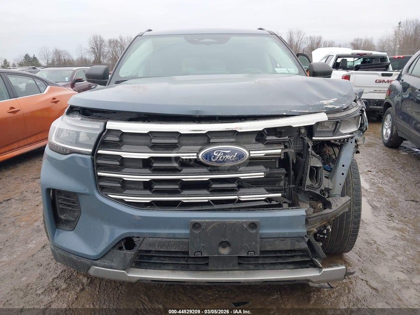 Ford Explorer 2025 — миниатюра 11