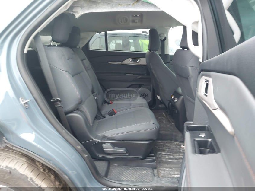 Ford Explorer 2025 — миниатюра 8