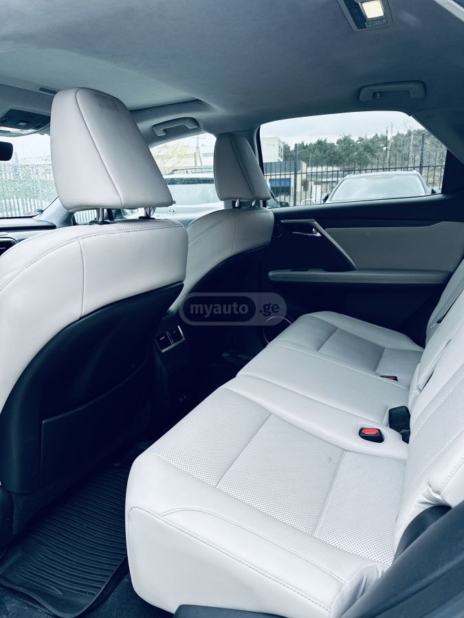 Lexus RX 350 - фото 13