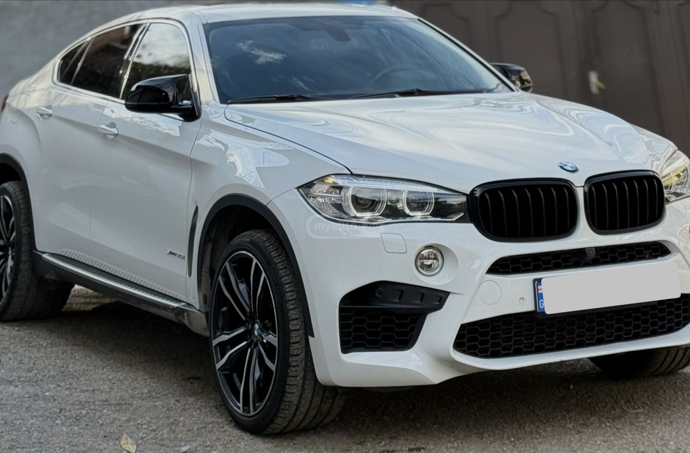 BMW X6 - фото 1