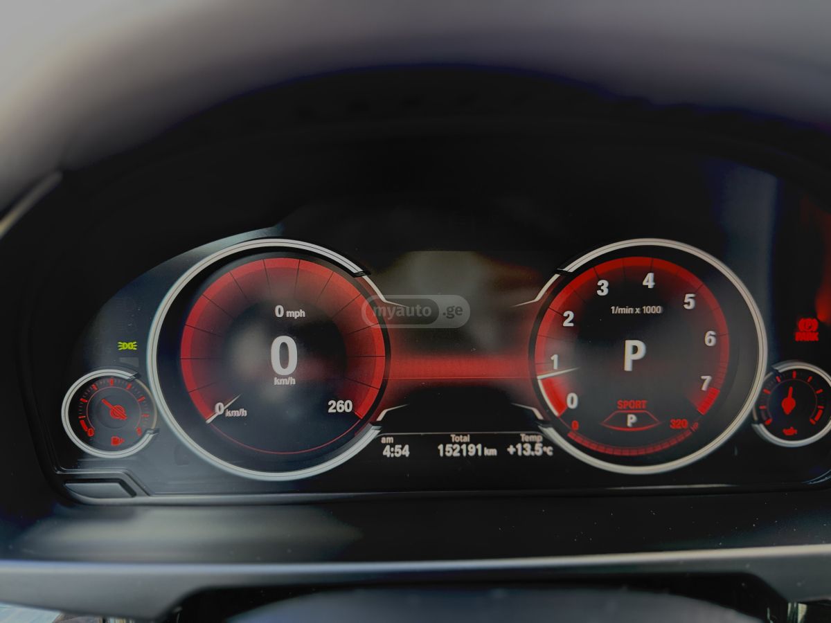 BMW X6 - фото 8