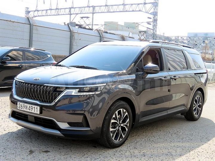 Kia Sedona - фото 2