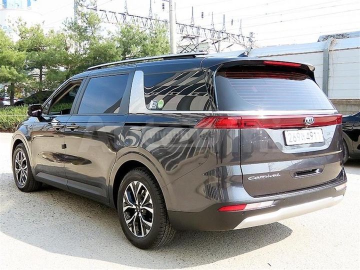 Kia Sedona - фото 3