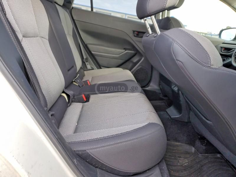 Subaru Premium 4dr All Wheel Drive CV — миниатюра 9